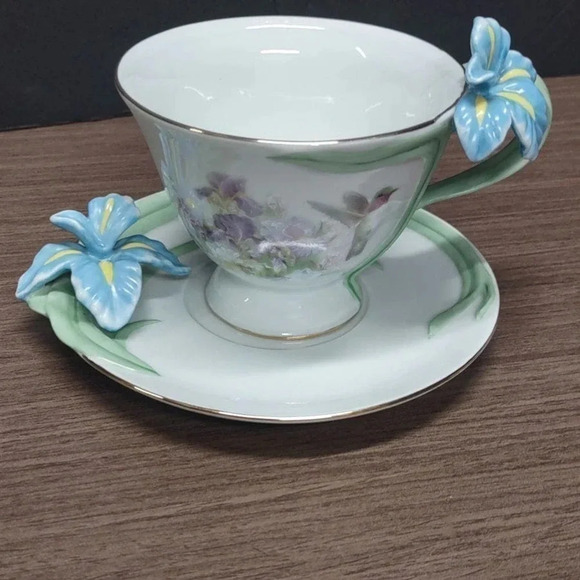 Bradford Editions Iris Quarter Heirloom Porcelain Teacup And Saucer Vintage
